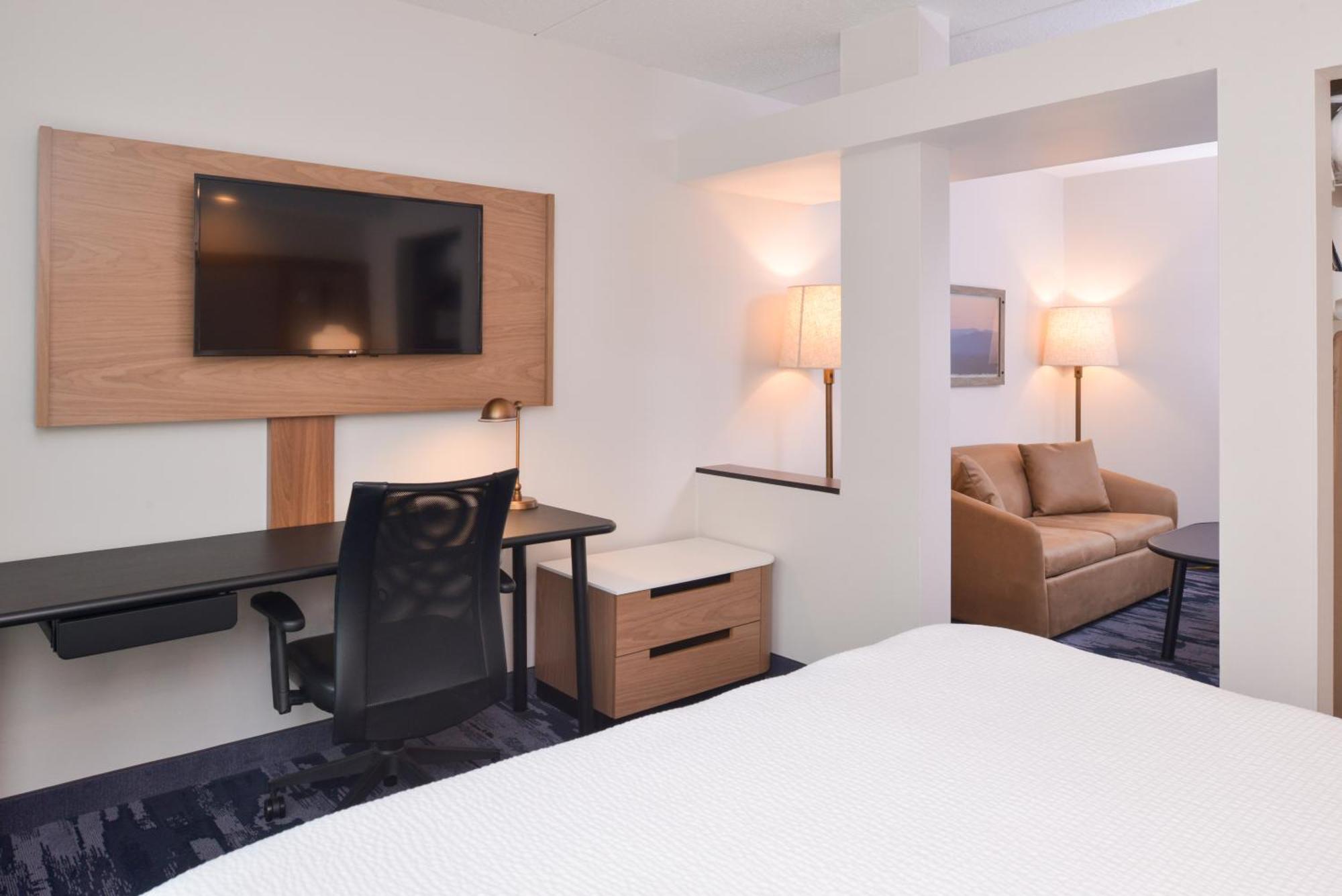 Fairfield Inn & Suites By Marriott Pittsburgh New Stanton Exterior photo